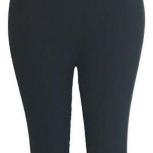 Solid Black Leggings Capri Length